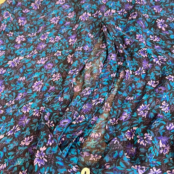 Robbie Bee Sheer Open Back Short Sleeve Button Up Small - Picture 7 of 7